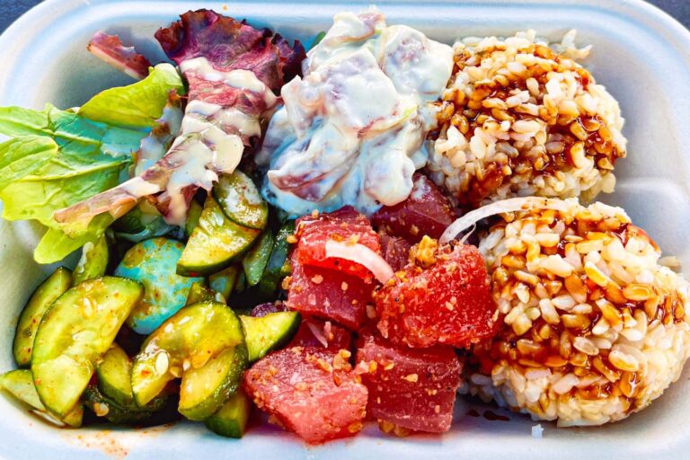 14 Best Places to Eat on the Big Island of Hawaiʻi