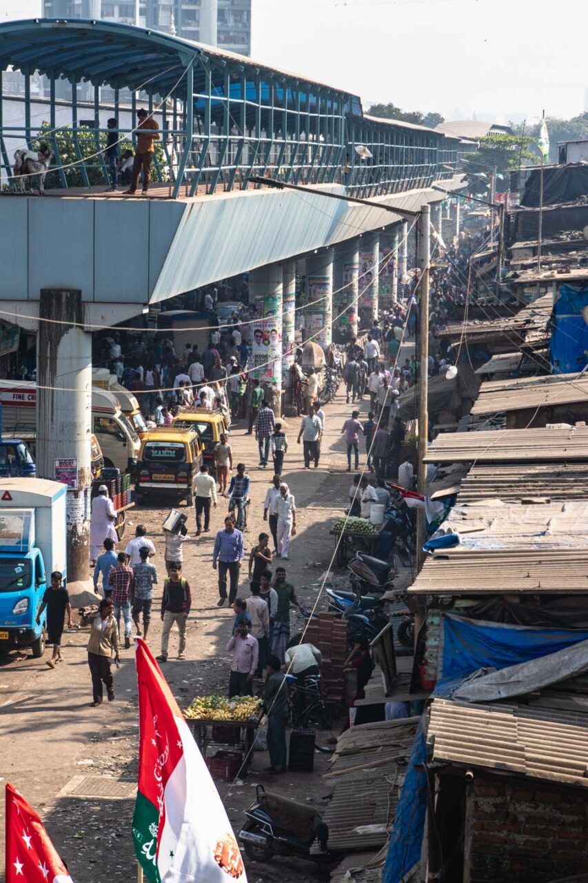 Slumsy Dharavi w Mumbaju