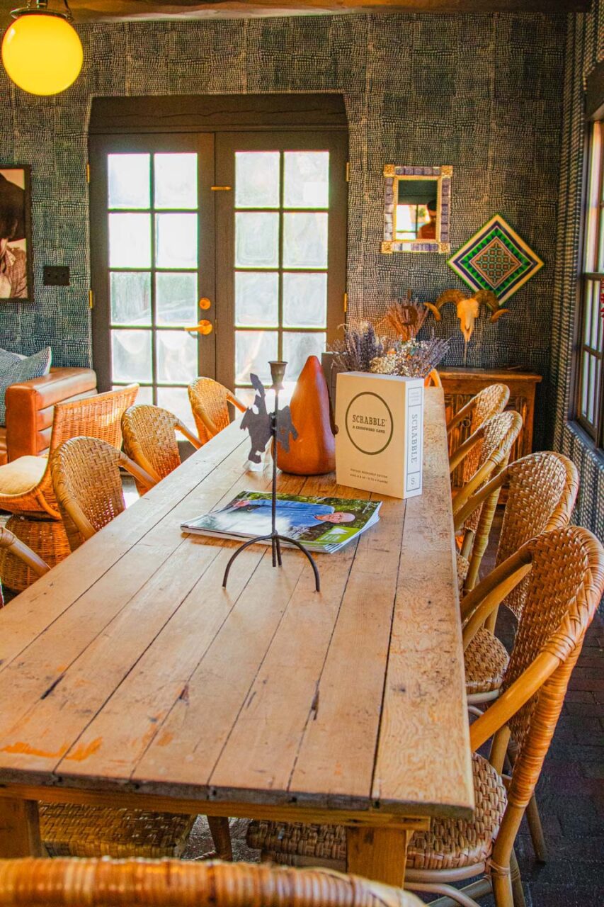 A table made for games and great talks