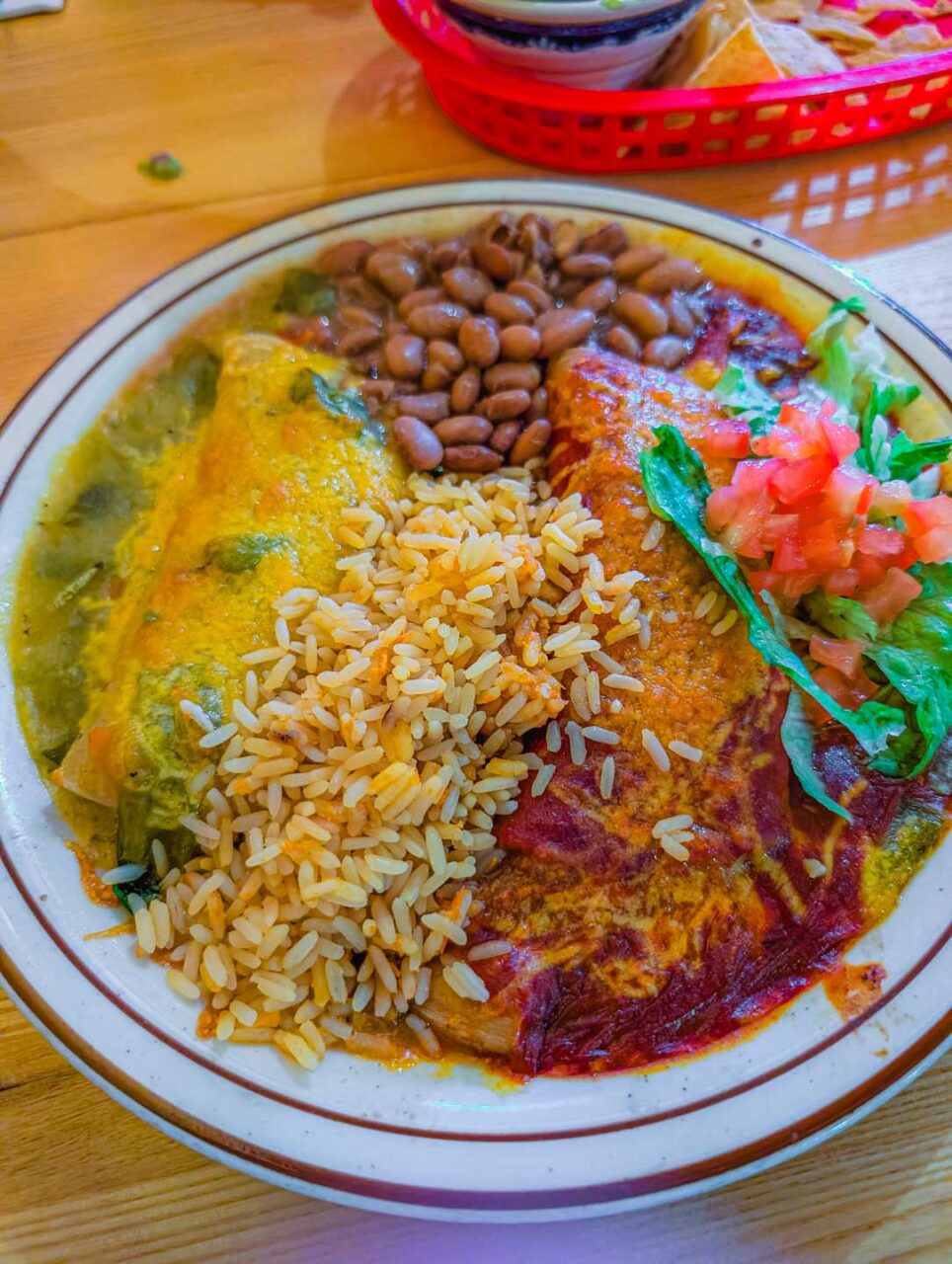 Smaki chili i tradycji w każdym kęsie enchiladas w Palacio
