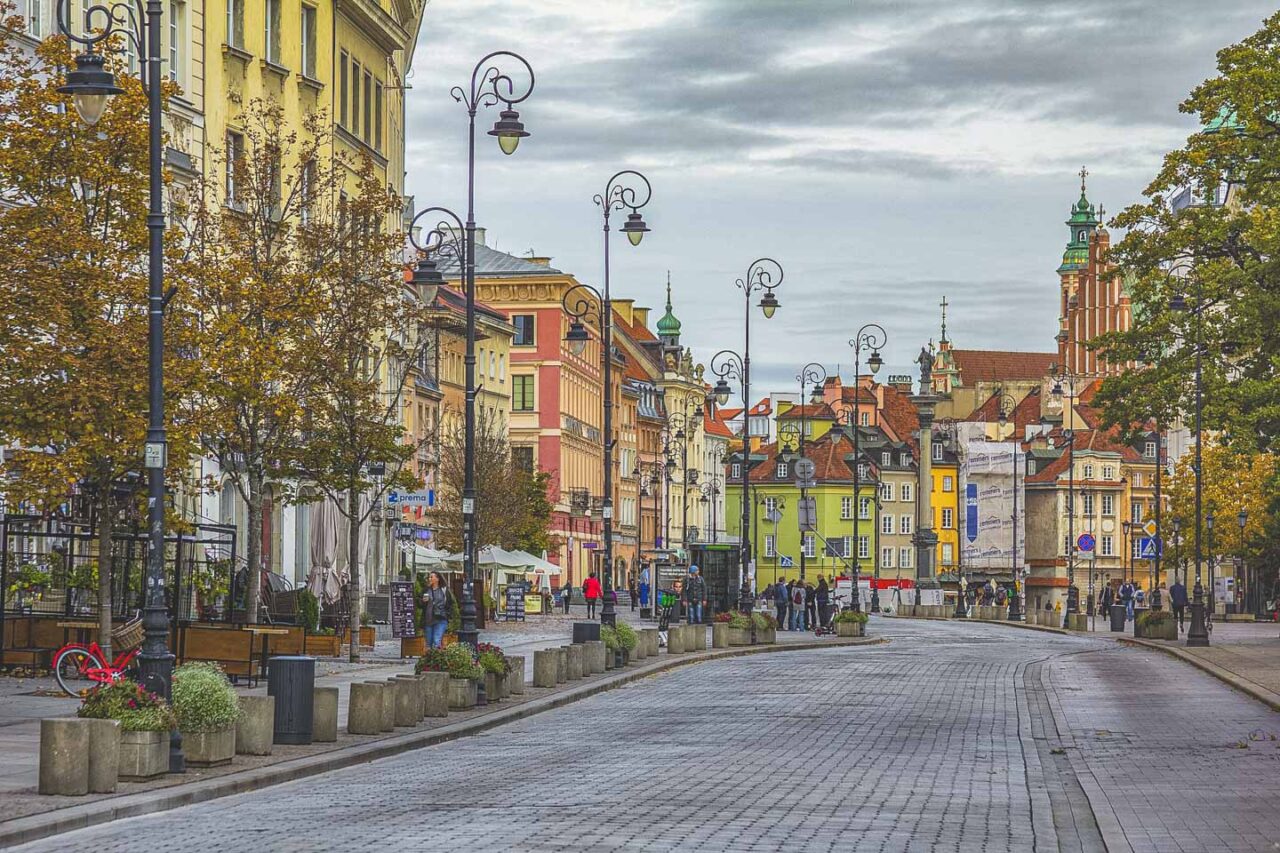 Stroll down Krakowskie Przedmieście - through the heart of Warsaw