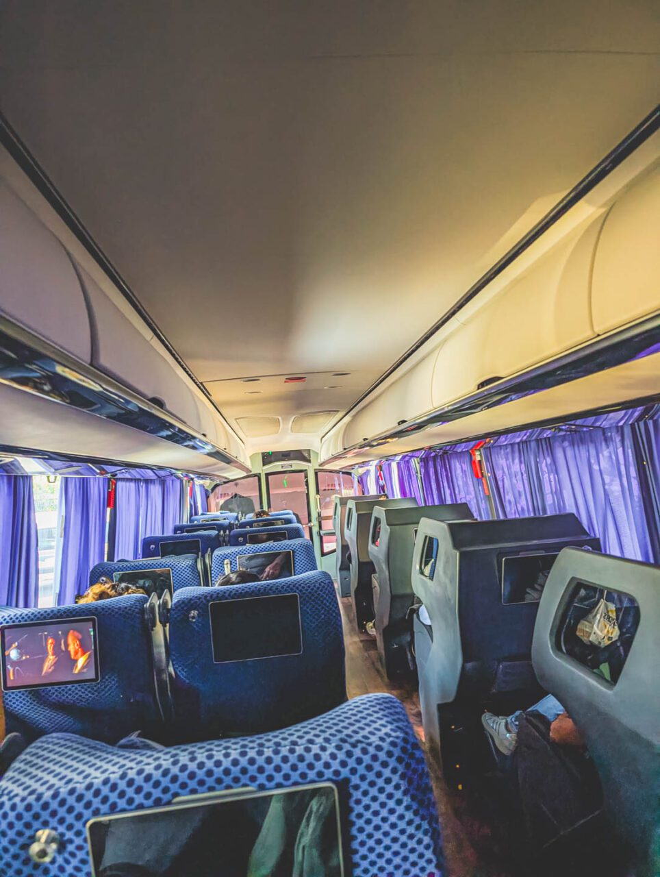 Wnętrze autobusu ADO Platino na trasie Mexico City – Oaxaca