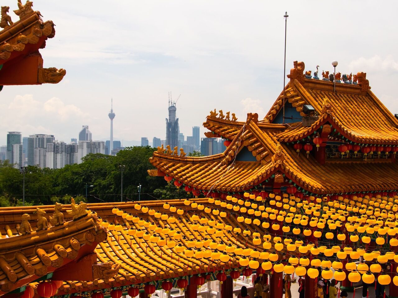 kuala-lumpur-miasto-kontrastow-chinska-swiatynia