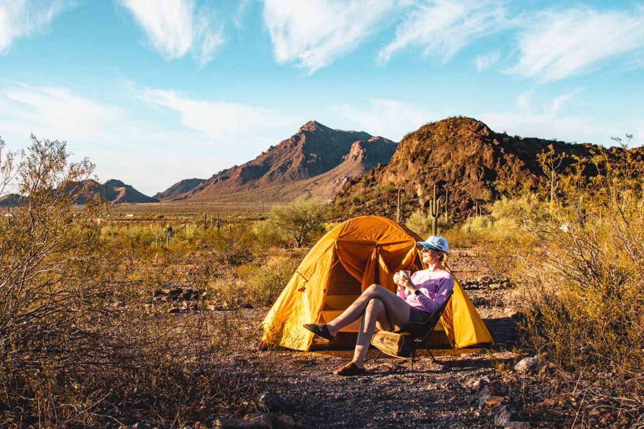 Desert camping in Arizona during a US road trip