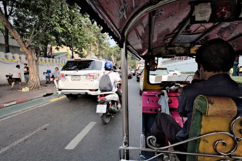 Nasza pierwsza przejażdżka tuk-tukiem :) Bangkok, Tajlandia