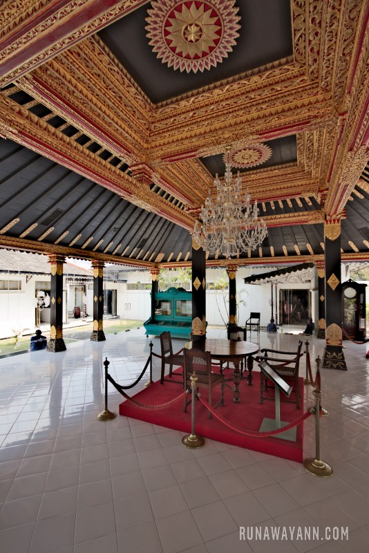 What to see in one day in Yogyakarta? Kraton Royal Palace