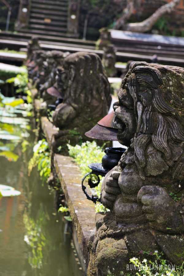 The atmospheric Pura Taman Saraswati temple is a real pearl in the heart of Ubud