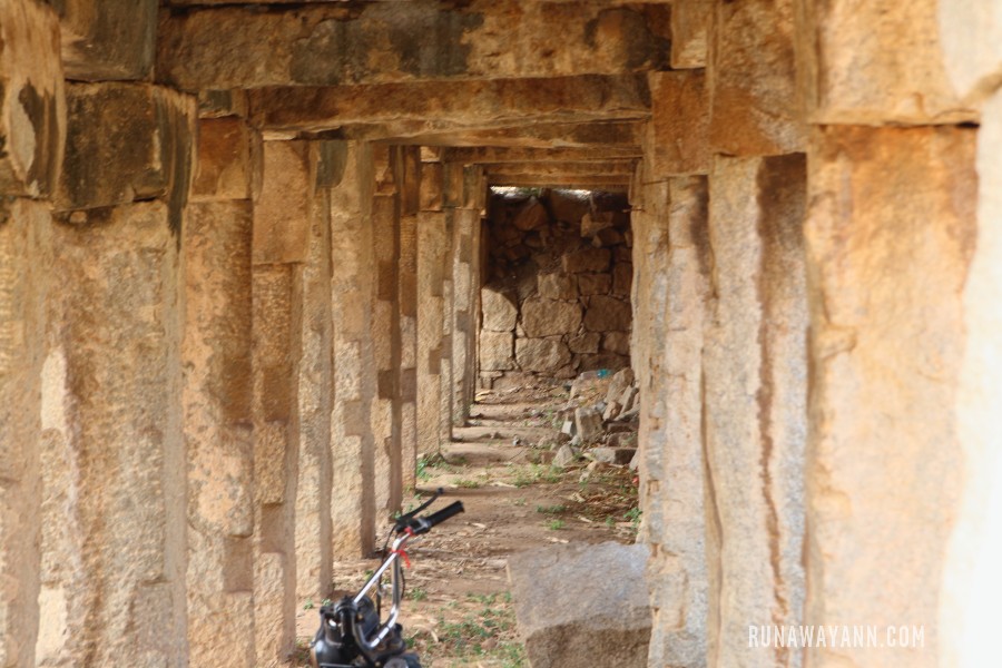 Kompleks świątynny i targowy Kryszny, Hampi, Karnataka, Indie