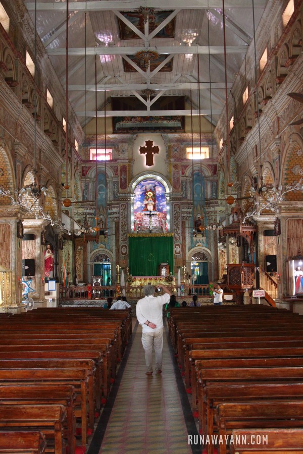 Santa Cruz Basilica in Kochi is a charming temple with a rich history and significance