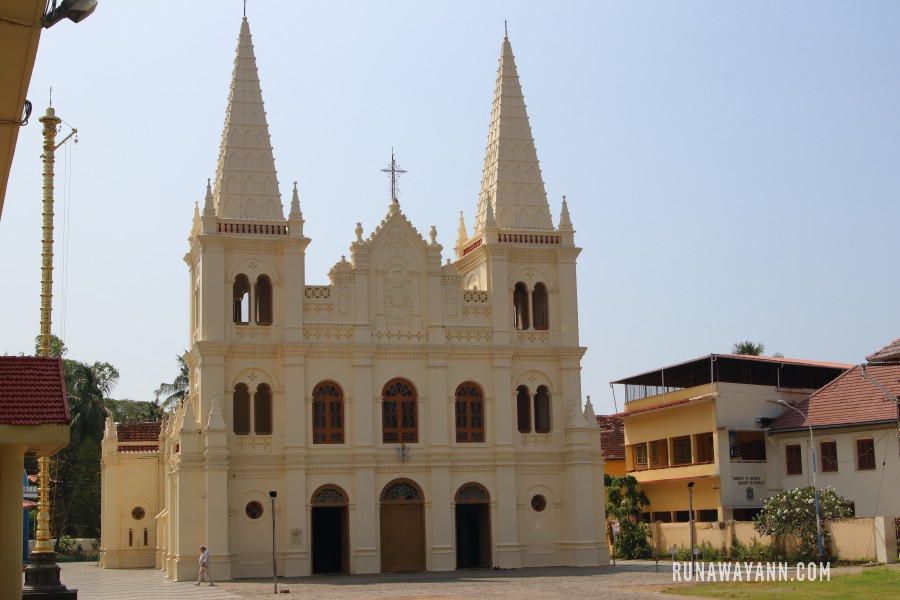 Santa Cruz Basilica in Kochi is a charming temple with a rich history and significance