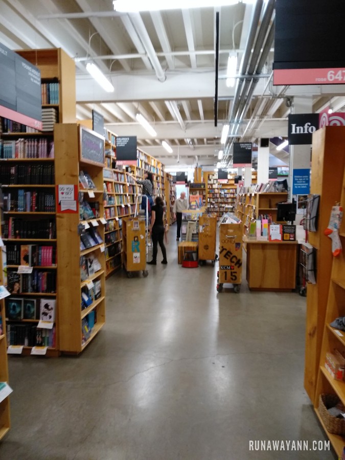 Powell's City of Books, Portland, Oregon, USA