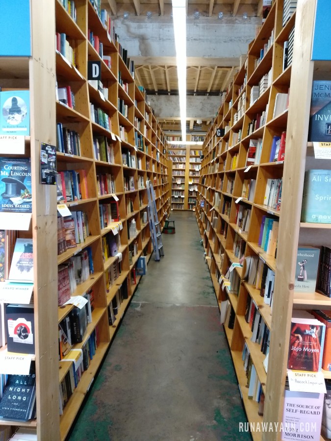Powell's City of Books, Portland, Oregon, USA