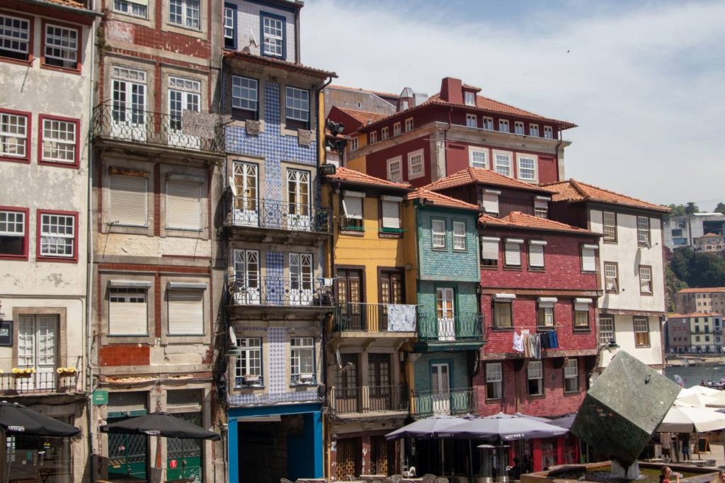 Co zobaczyć w Porto? Ribeira do Porto