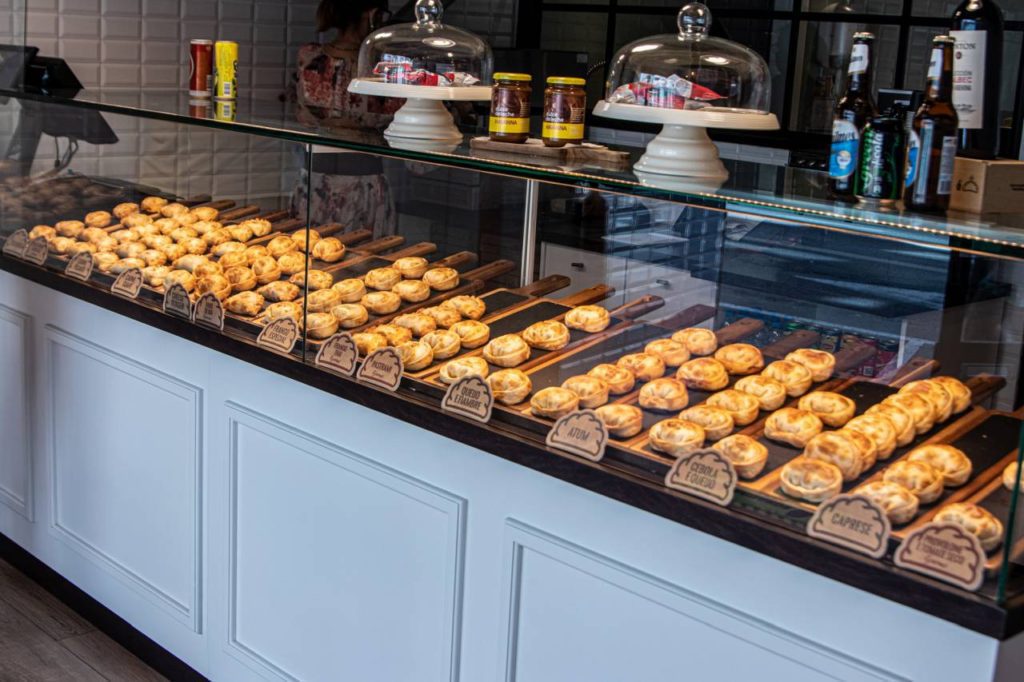  Empanadas Malvon, Porto, Portugal