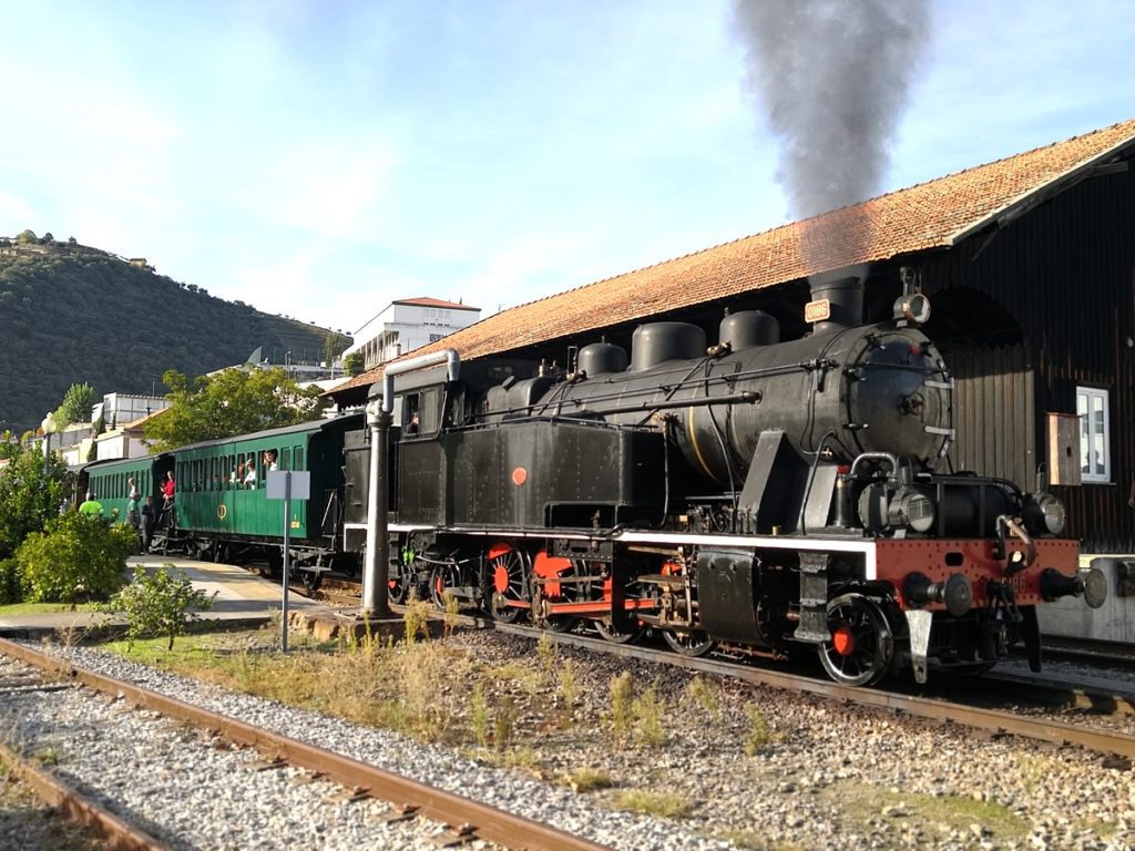 Douro Historical Train, Portugal, Wikimedia Commons