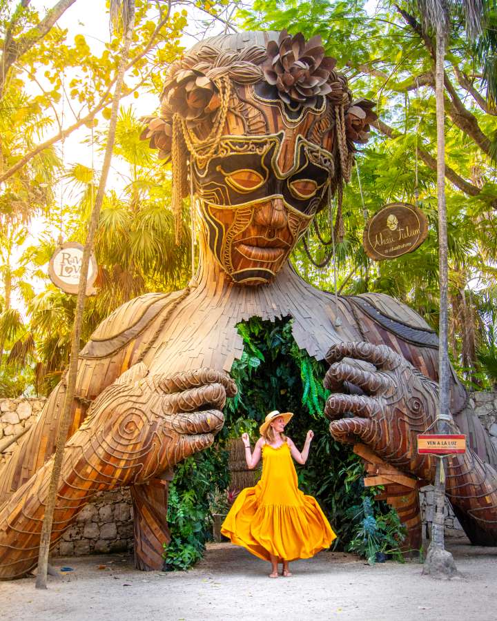 Escultura Ven a la Luz, Tulum, Jukatan, Meksyk