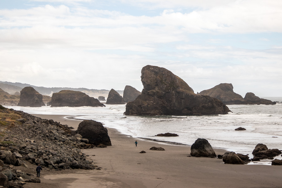 Meyers Creek Beach Viewpoint: Malowniczy Odpoczynek na Wybrzeżu Oregonu