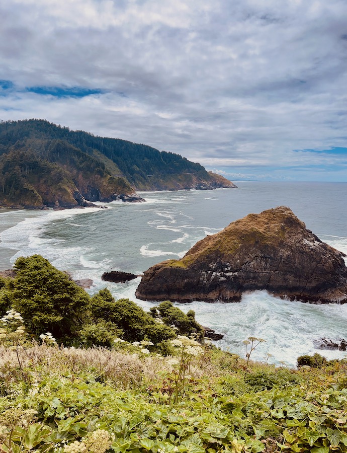 Heceta Head Lighthouse State Scenic Viewpoint: Discover the Magical Lighthouse on the Oregon Coast