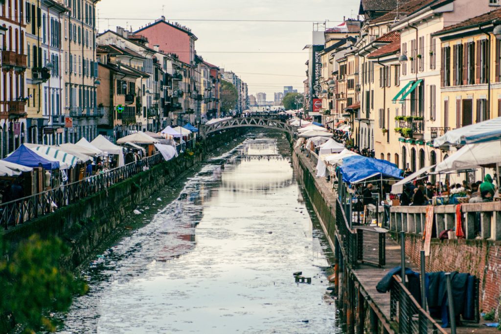 Navigli in Milan is not only picturesque canals, but also the cultural center of the city
