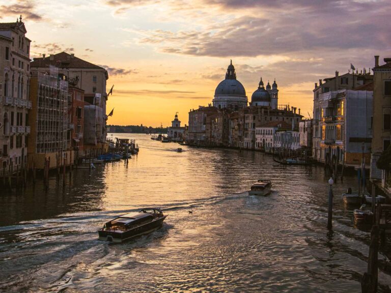 Top 10 Instagram-Worthy Places to See in Venice, Italy