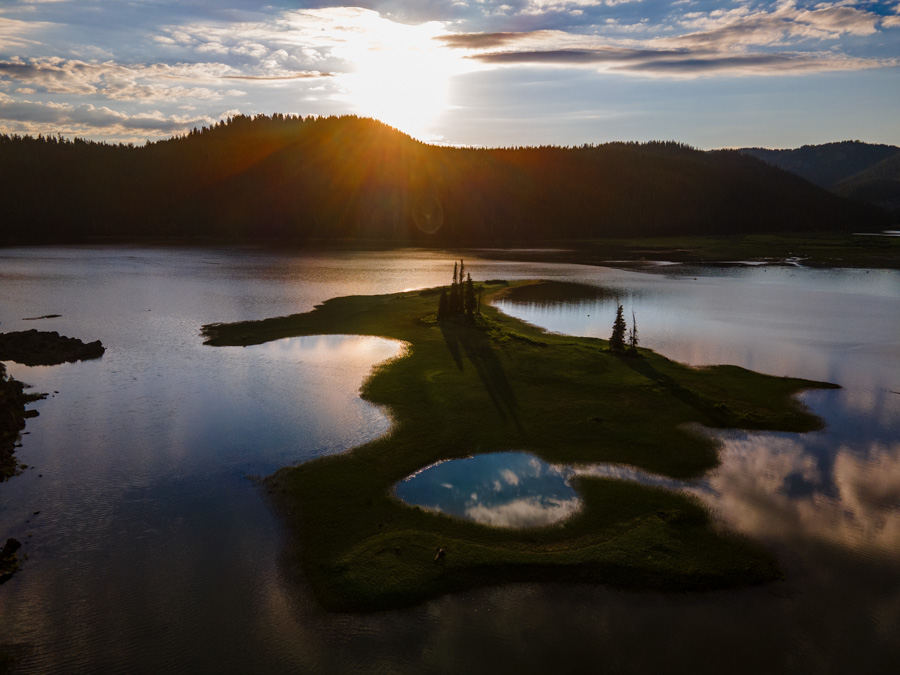 The Cascade Lakes Scenic Byway leads to Oregon’s most beautiful mountain lakes