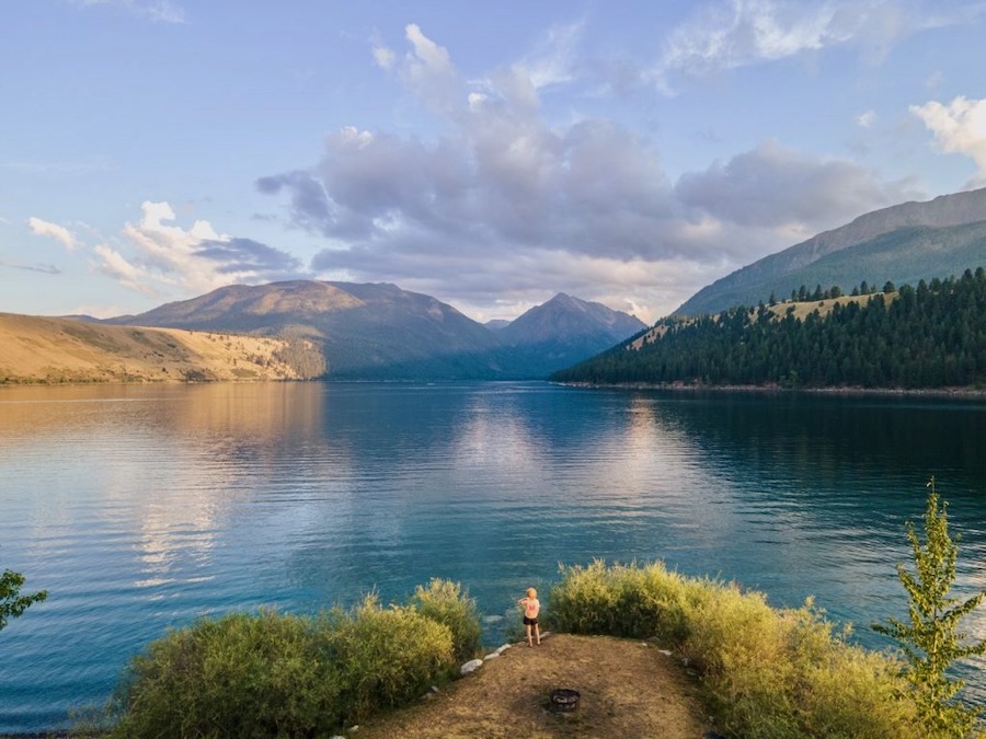 Wallowa Lake in Oregon is a stunning lake surrounded by mountains