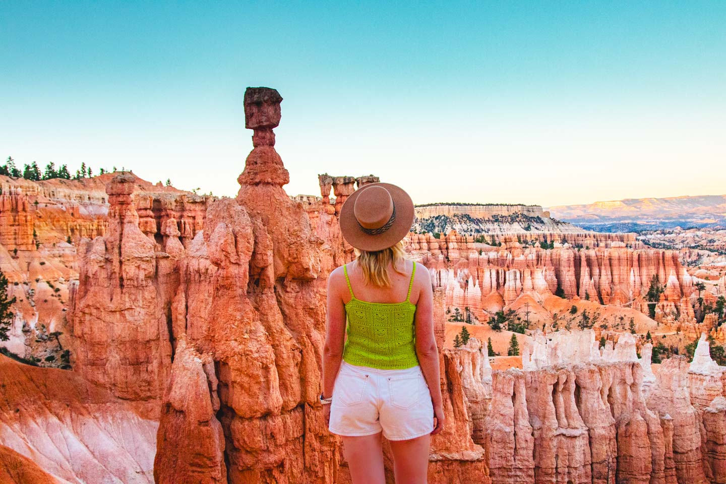 Bryce Canyon delights with its colorful rock formations and unique landscape