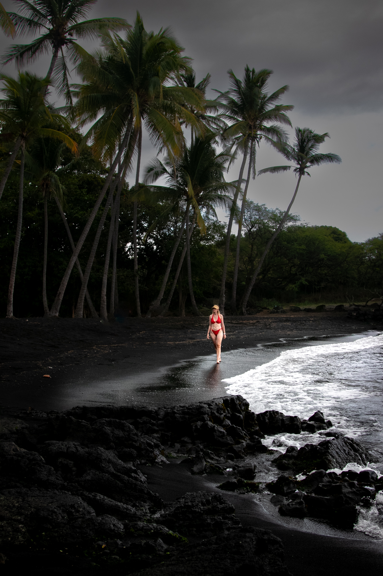 Hawaiian beaches? Everything from perfect white sand to jet black