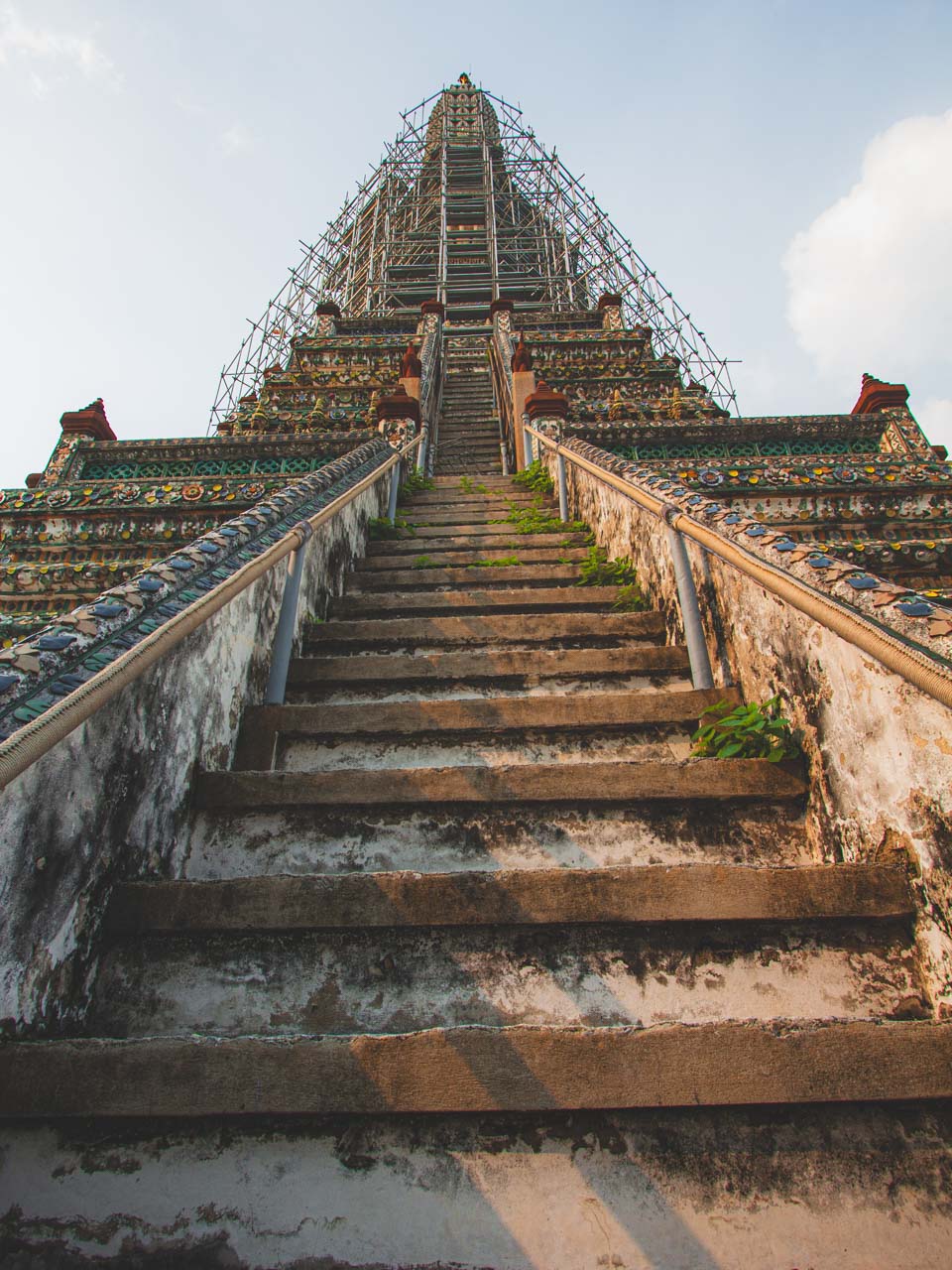 Drugi dzień w Tajlandii rozpocznij od wizyty w Wat Arun w Bangkoku