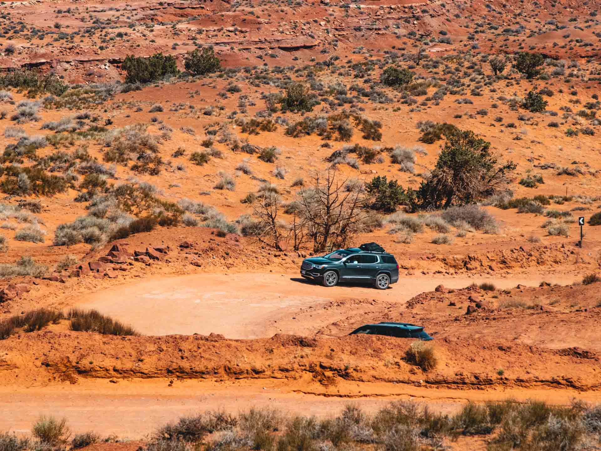 The 17-mile Scenic Drive is the main highlight of Monument Valley