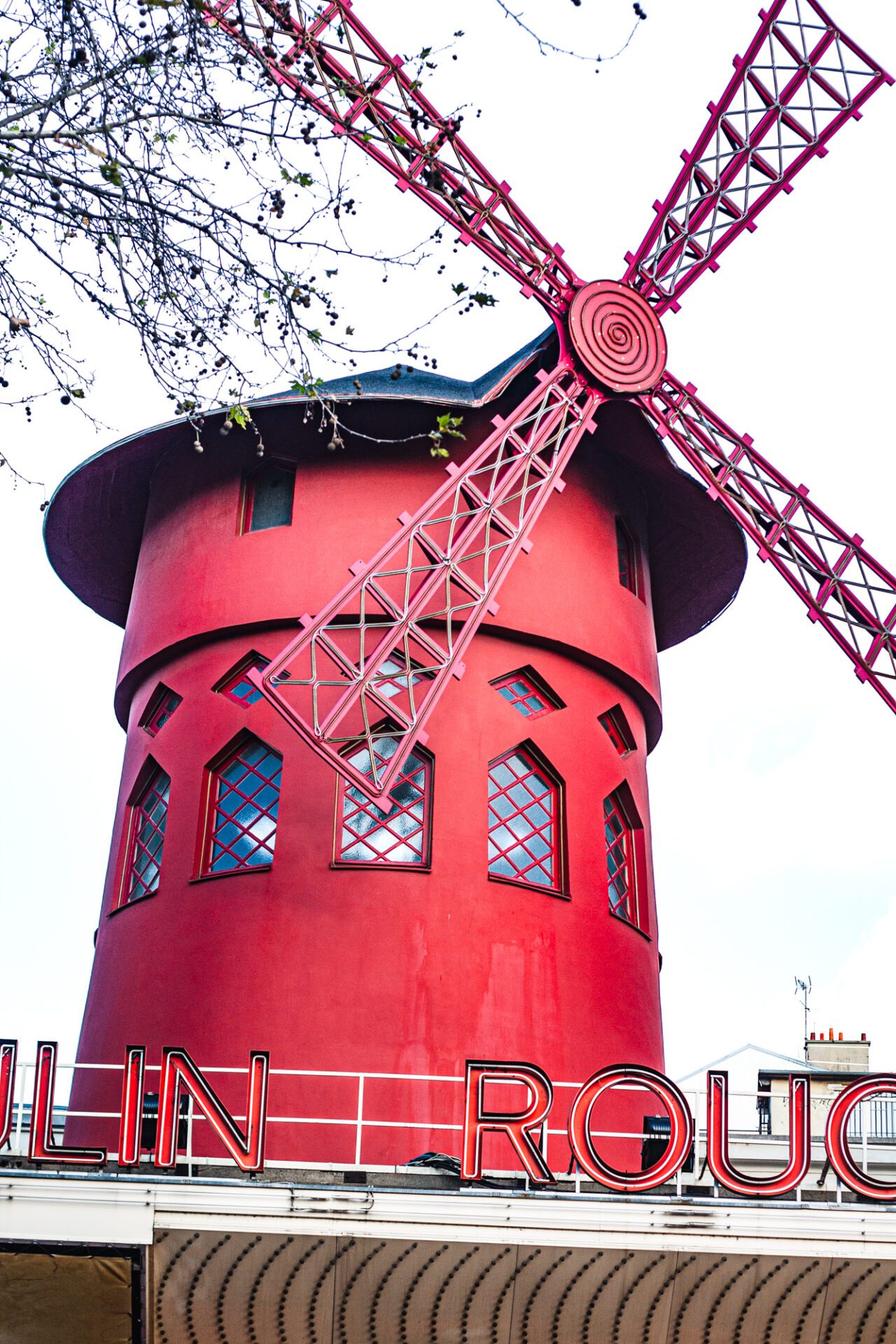 One-day Paris itinerary: Moulin Rouge