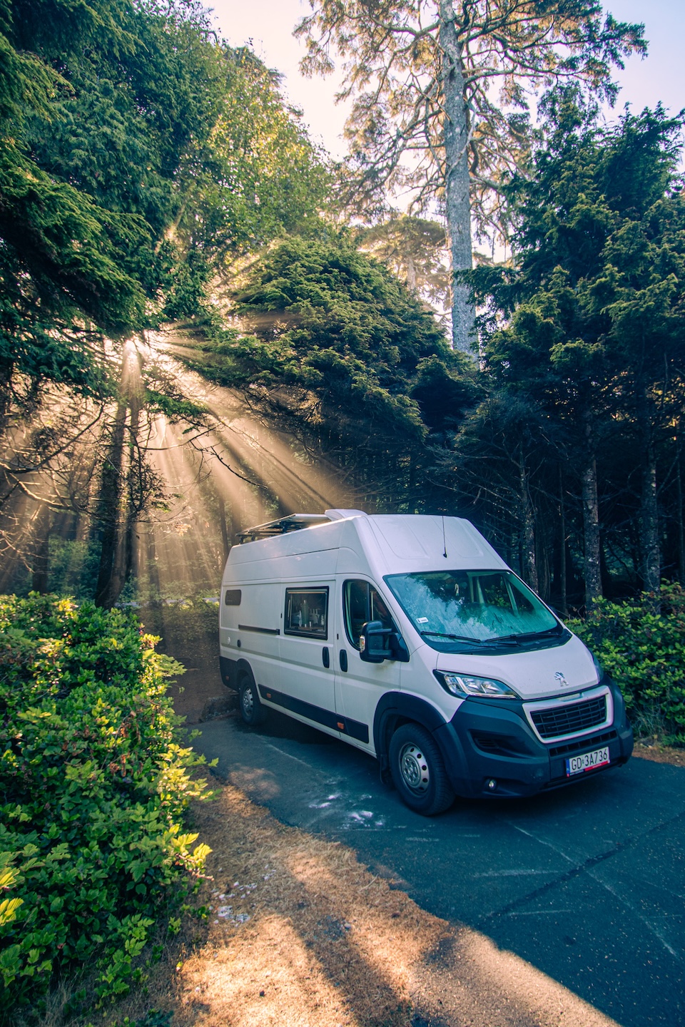 Wybór między kamperem a campervanem zależy od osobistych preferencji
