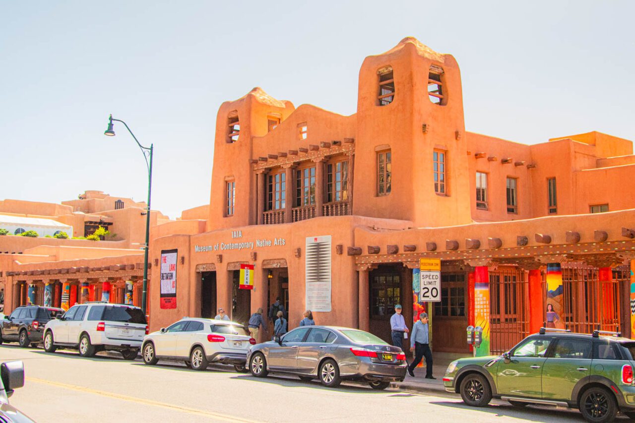 The museum facade that blends the past with the present