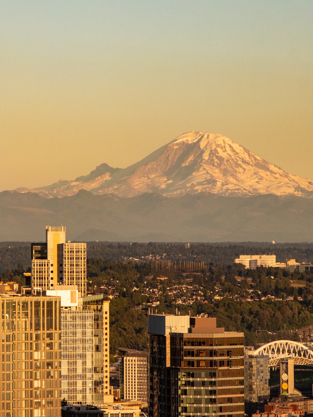 When sun sets, Seattle becomes absolutely magical