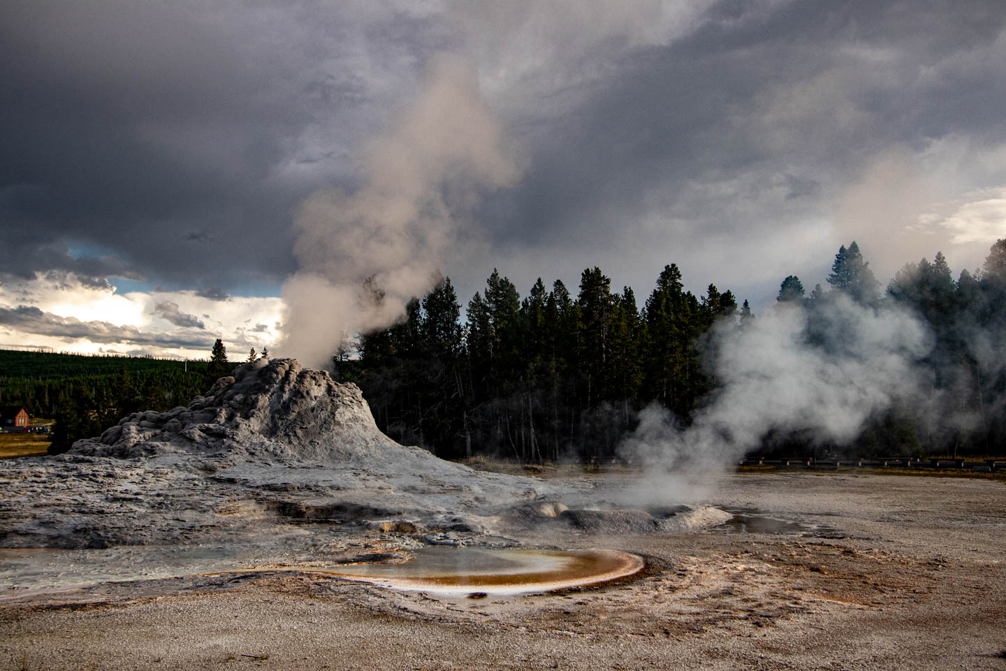 1. Old Faithful - pierwszy poranek, kiedy poczułam, że ziemia oddycha
